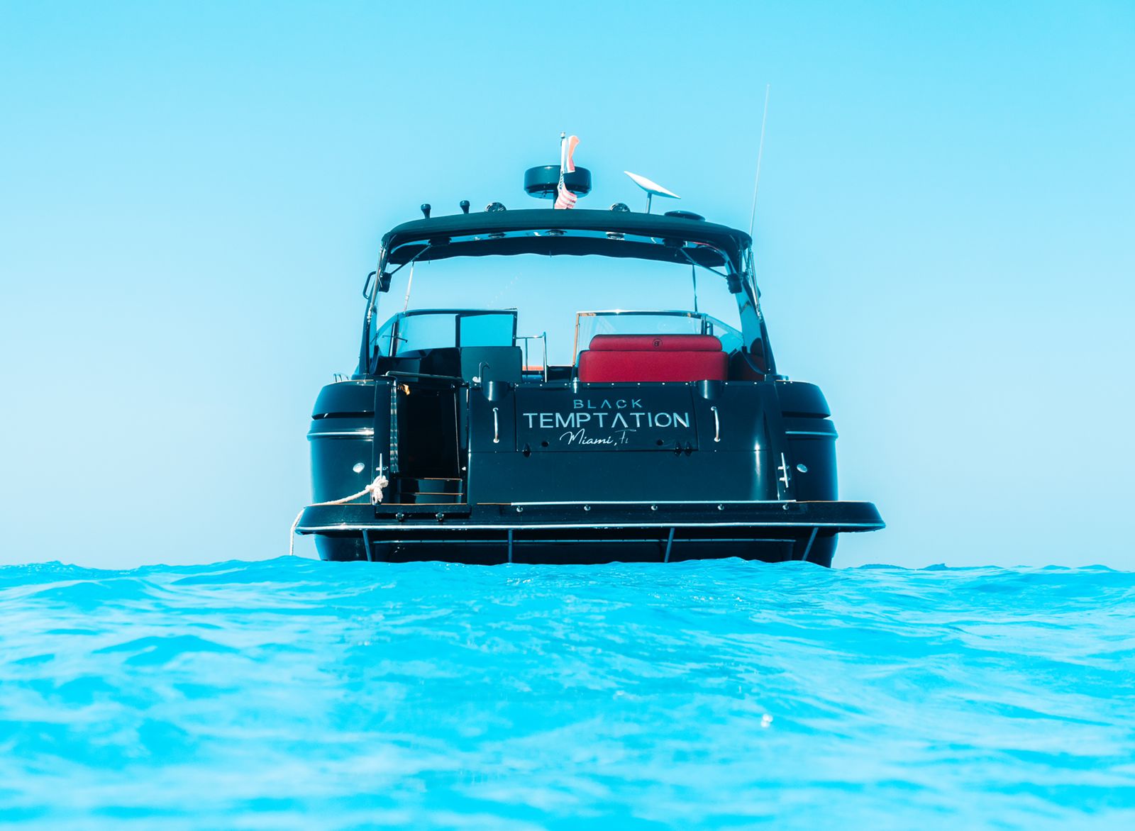 Cruiser Black Edition XLE 44ft - Image 8