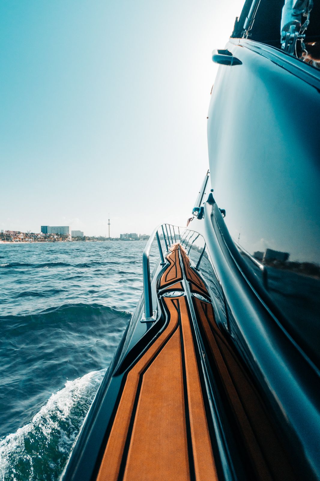 Cruiser Black Edition XLE 44ft - Image 3