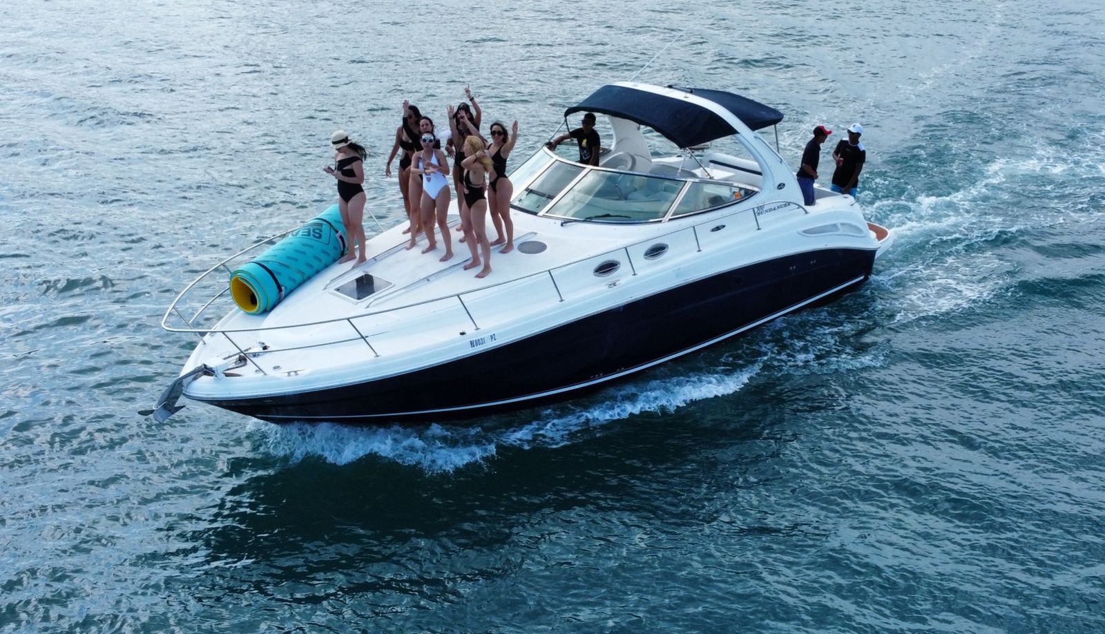 Sea Ray Legacy Class XLE 40ft - Image 3